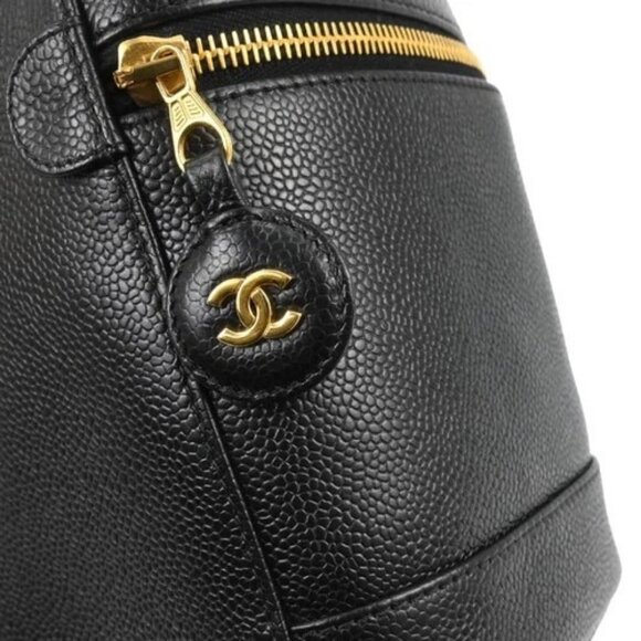 Chanel Black Calfskin Timeless Vanity Handbag 126131 - Picture 7 of 10